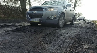 Fatalny stan objazdu do Woli Krzysztoporskiej. Jest komentarz wójta (Aktualizacja)