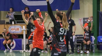 Niedzielny thriller dla Piotrcovii (Galeria)