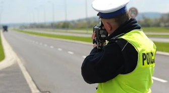 KPRM: ok. 5,5 tys. kierowców straciło prawo jazdy przez punkty karne