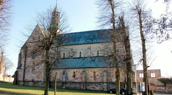 Odkrywamy znane i nieznane &#8211; Klasztor Cystersów w Sulejowie