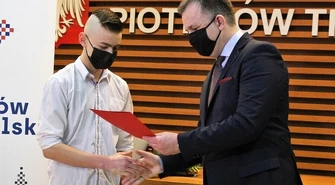 Bohaterski czyn 17-latka doceniony