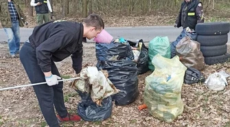 Druhowie z OSP Podolin posprzątali lasy