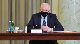 Gowin: od 4 maja otwarty powinien być cały handel i siłownie