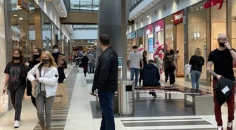 Tłumy w galerii Focus Mall (GALERIA)