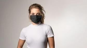 COVID-19: Więcej zakażonych niż ozdrowieńców