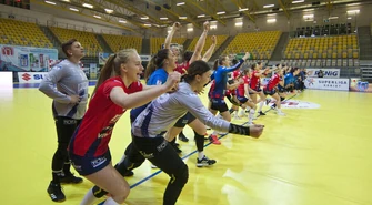 Piotrcovia wygrywa w Koszalinie po karnych