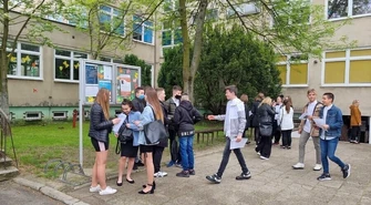 Egzaminy ósmoklasisty wystartowały. Dzisiaj język polski