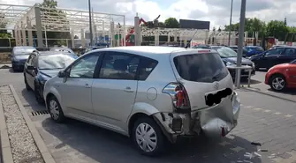 Uderzył w auto i zbiegł z miejsca zdarzenia