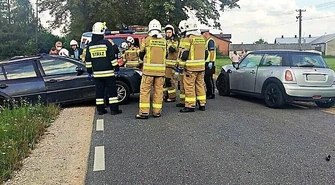 Pijany wiózł dziecko. Doprowadził do groźnego wypadku i uciekł