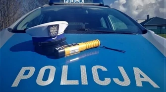 4 promile i brak "prawka". Policjanci zatrzymali 25-letniego kierowcę