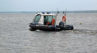 Chciał popływać po spożyciu alkoholu. Mężczyzna utonął w Zalewie Sulejowskim