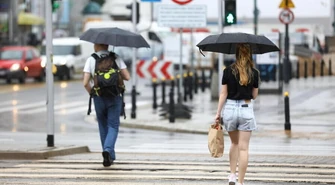 IMGW: poniedziałek ciepły, ale burzowy i z opadami deszczu