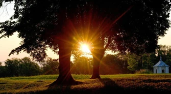 Synoptyk IMGW: sobotni poranek - poza wschodnią Polską - pogodny, ale później więcej chmur