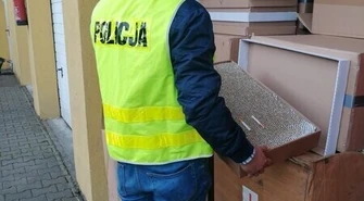 Chcieli sprzedać 240 tysięcy papierosów bez znaków akcyzy