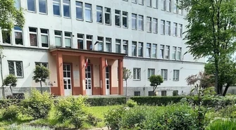 II Liceum Ogólnokształcące w Piotrkowie w trudnej sytuacji