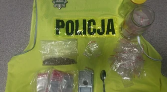 Policjanci zatrzymali 16-letniego dilera i dwoje innych nastolatków