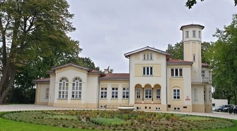 Odkrywamy znane i nieznane - Zespół dworsko-parkowy w Szynczycach