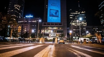Ogromne okna na Warszawę &#8211; animacja w centrum stolicy