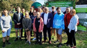 Uczniowie z Bujen biegali w Wolborzu