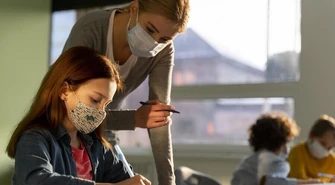 Czy naprawdę brakuje nauczycieli?