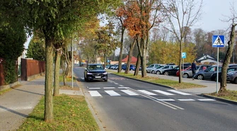 Nowe przejścia dla pieszych przy cmentarzach