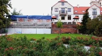 Rewitalizują mury obronne, ale&#8230; nie całe