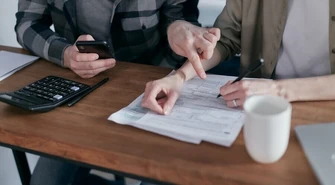 Pożyczka ratalna dla zadłużonych - do kogo jest skierowana oferta?