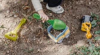 Zabawki do ogrodu &#8211; jak stworzyć bezpieczną strefę dla dziecka?