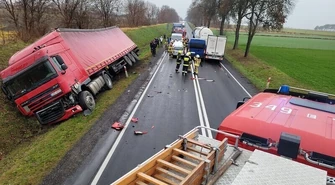 Zderzenie czterech aut na "dwunastce" [AKTUALIZACJA]