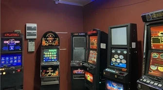 Miał być serwis komputerowy...a był nielegalny salon gier