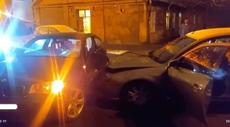 Zderzenie dwóch osobówek