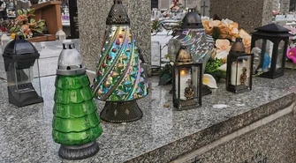 Pamiętamy o bliskich, którzy odeszli. Spory ruch w okolicach cmentarzy