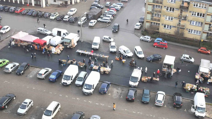 Nowa nawierzchnia targowiska