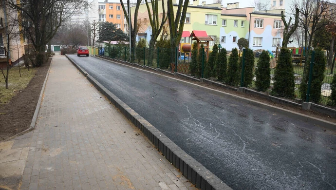 Nowa droga na osiedlu Dmowskiego w Piotrkowie