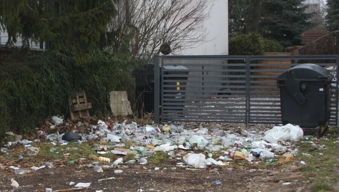 Wysypisko śmieci w centrum miasta?