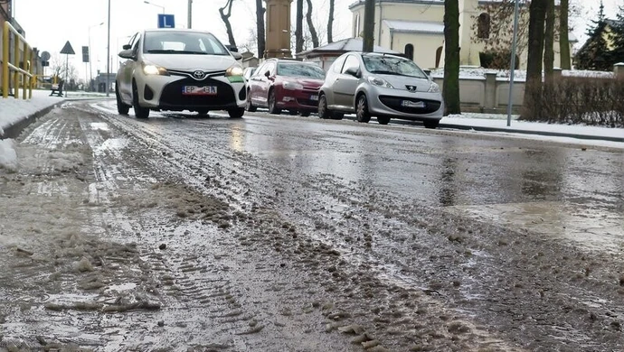 Uwaga, jest bardzo ślisko!