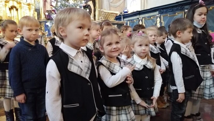 Zaśpiewali dla babci i dziadka [WIDEO]