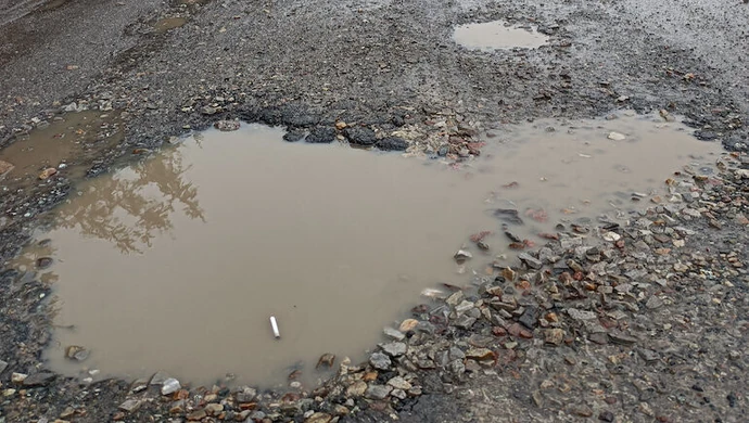 Fatalny stan drogi w Oprzężowie