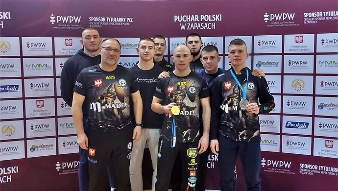 Złoto i srebro dla AKS-u