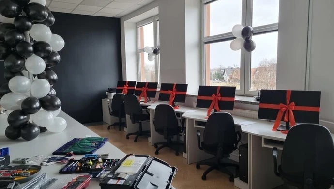 Nowoczesna pracownia komputerowa w Szydłowie