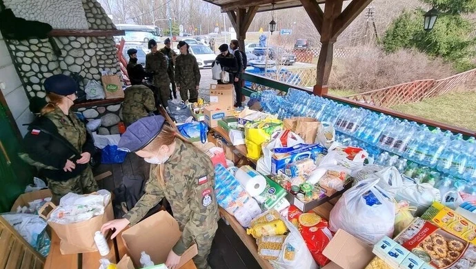 Trwają zbiórki na rzecz pomocy Ukrainie (zdjęcia)