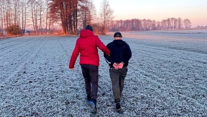 Ukradł telefon, grozi mu 12 lat więzienia