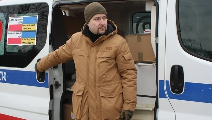 Karetki z Piotrkowa pojechały na Ukrainę [ZDJĘCIA]