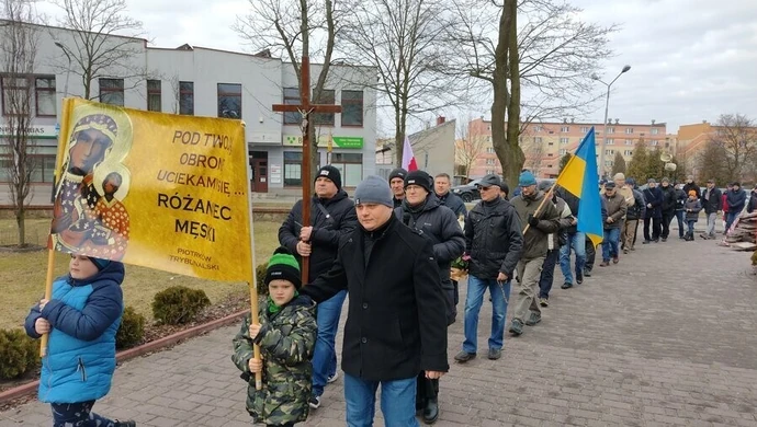 Z różańcem po pokój