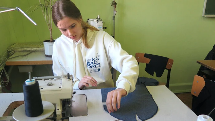 Szyją kominiarki dla ukraińskiego wojska