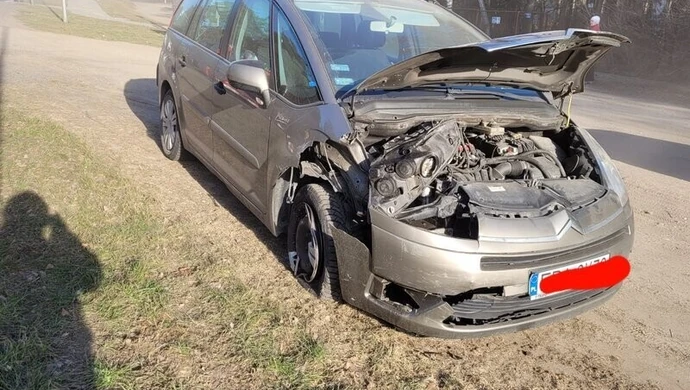 Trzy samochody zderzyły się w Przygłowie