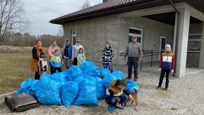 "Baziowe Kotki" posprzątały w Kotkowie