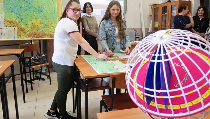 ZSP nr 4 w Piotrkowie zaprasza ósmoklasistów