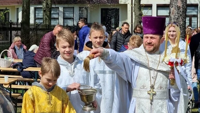 Prawosławni święcili pokarmy (ZDJĘCIA)