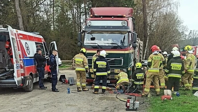 Walka o życie na DK12 [ZDJĘCIA]